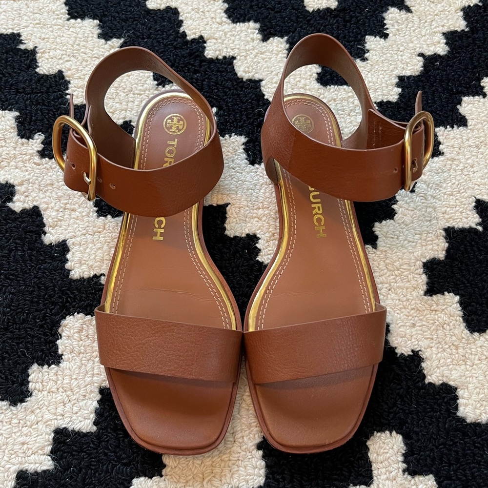 Tory Burch Selby Flat Leather Sandal